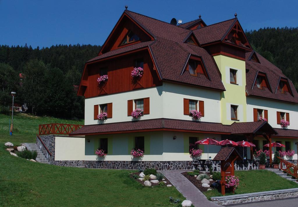 Penzion Martin Janske Lazne Exterior foto