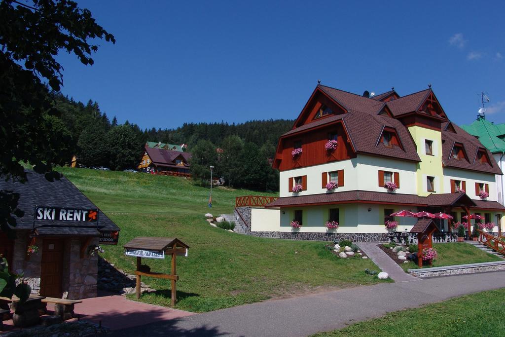 Penzion Martin Janske Lazne Exterior foto