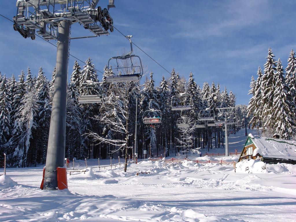 Penzion Martin Janske Lazne Exterior foto